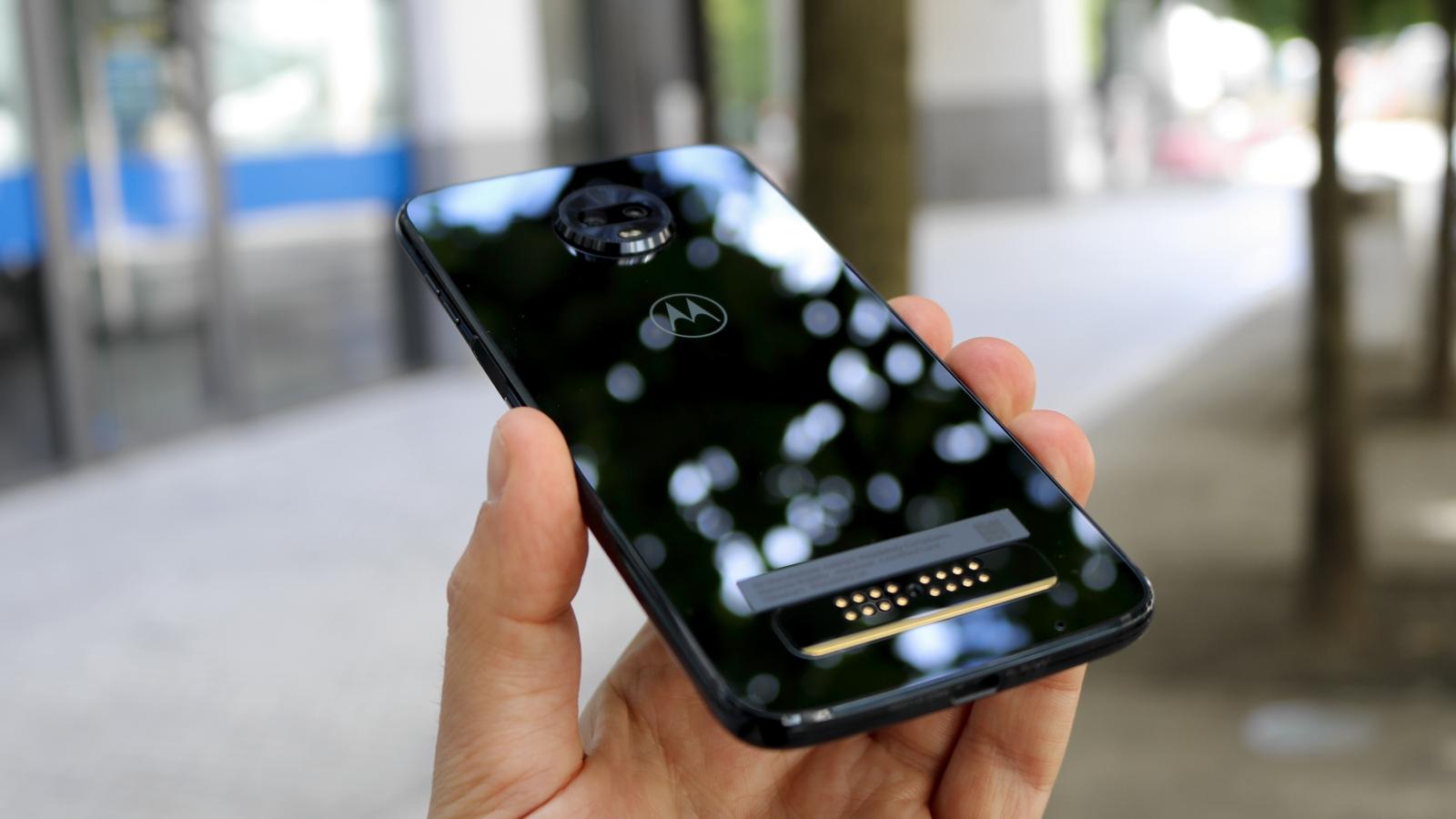 Moto Z3 Play 03