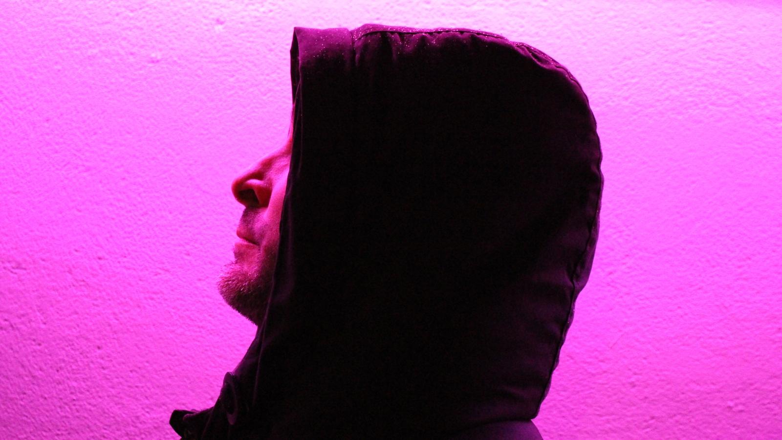 Musikhören mit Prequel Tapes
