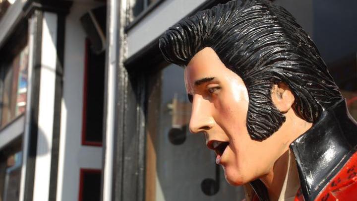 Fake Elvis LL060119