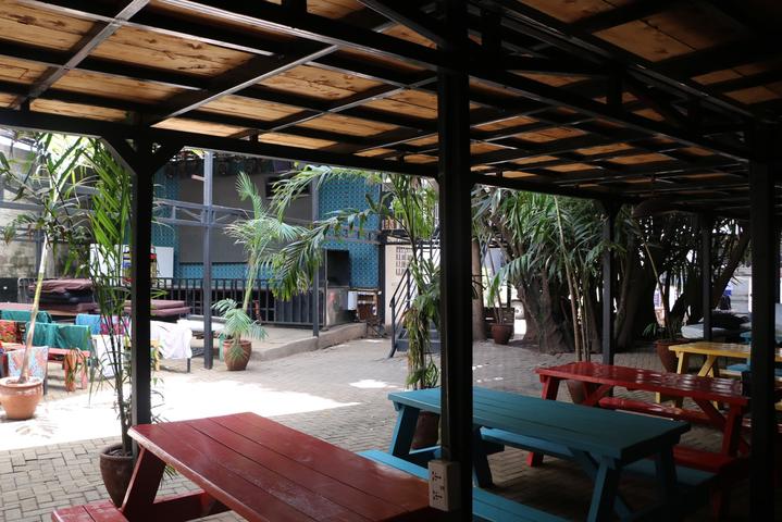 Nairobi Alchemist Hof