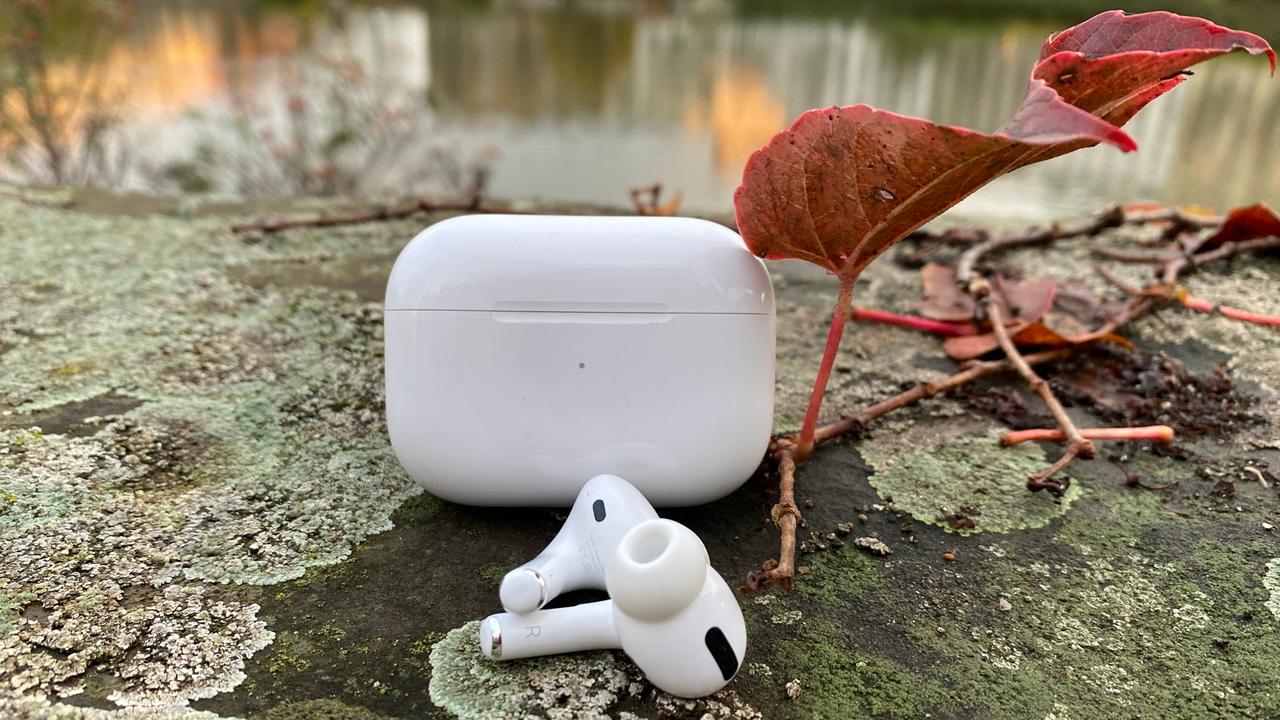 Review Apple AirPods Pro lede