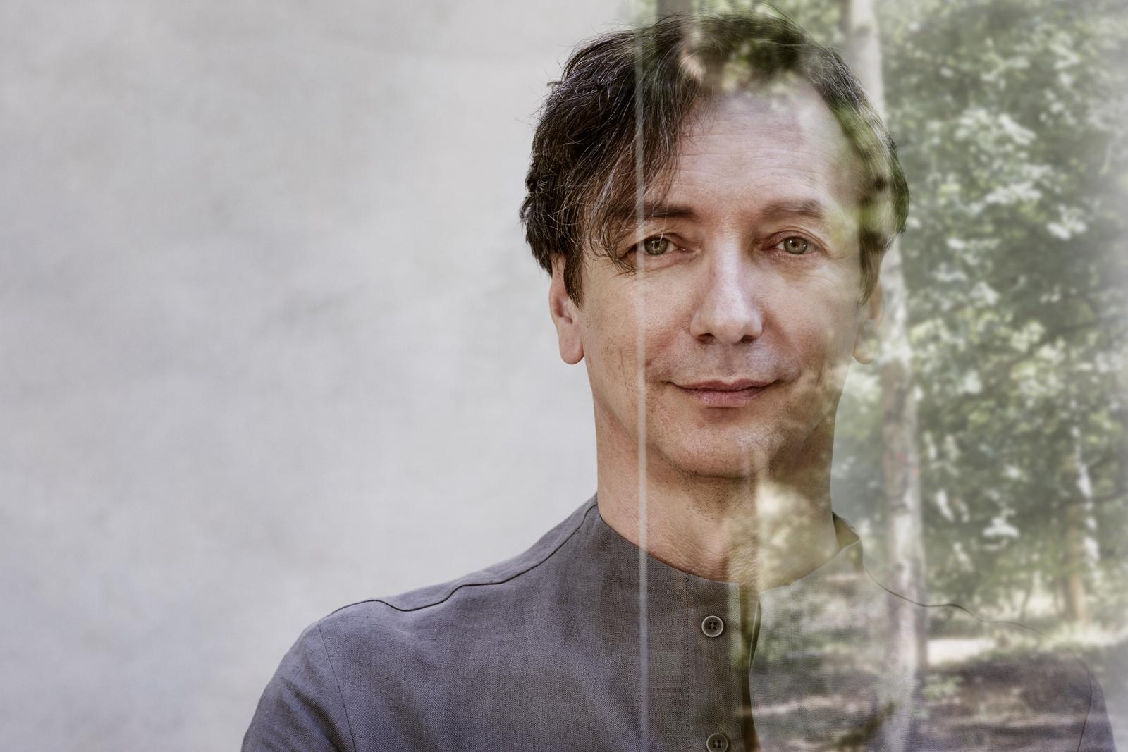 Hauschka Grau