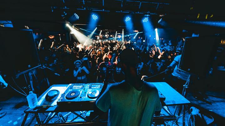clubbing