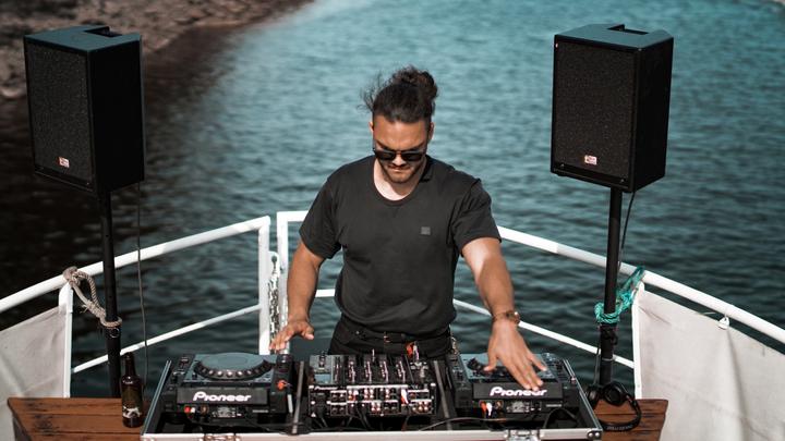 LL-21072019-DJsStreaming