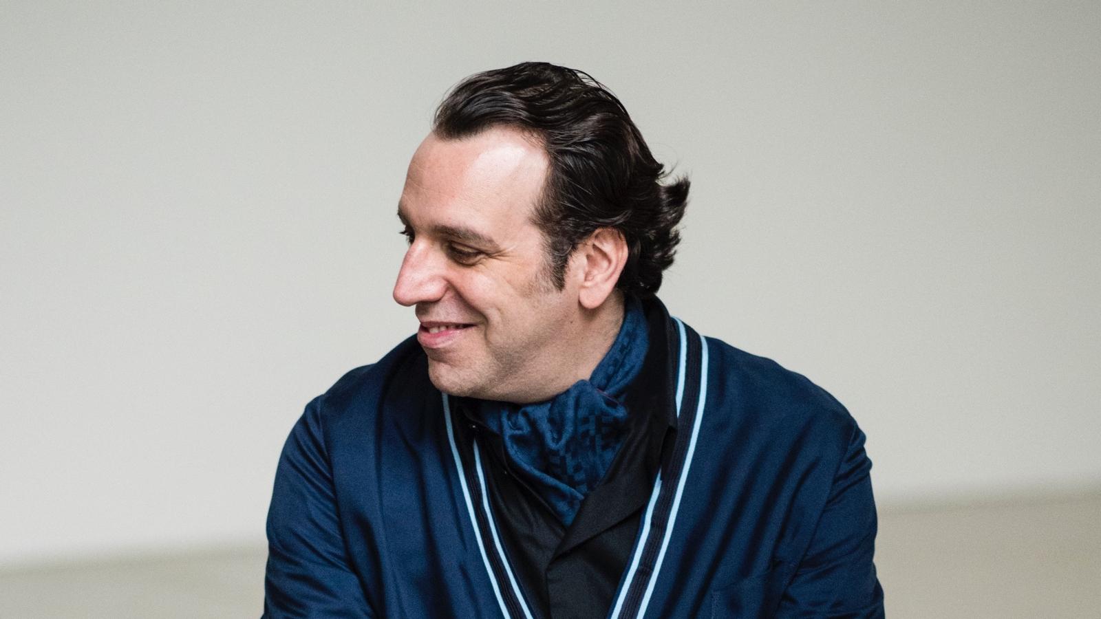Chilly Gonzales Portrait lede