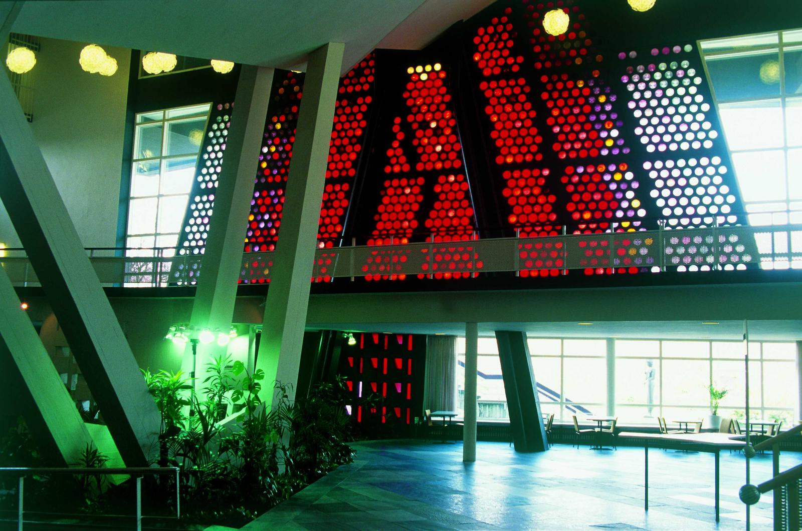 Foyer Philharmonie Peter Adamik