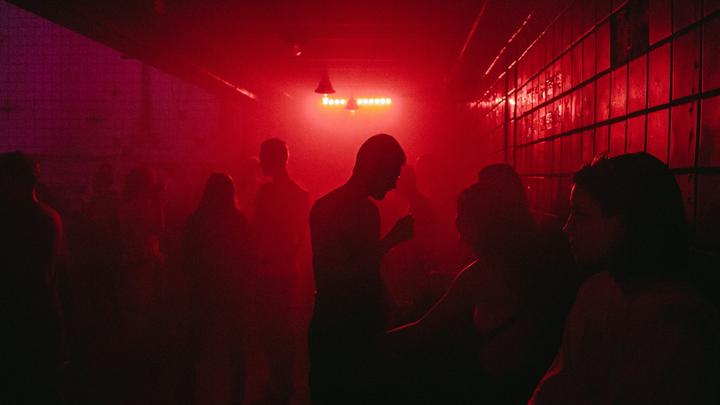 LL-09022020-Rave