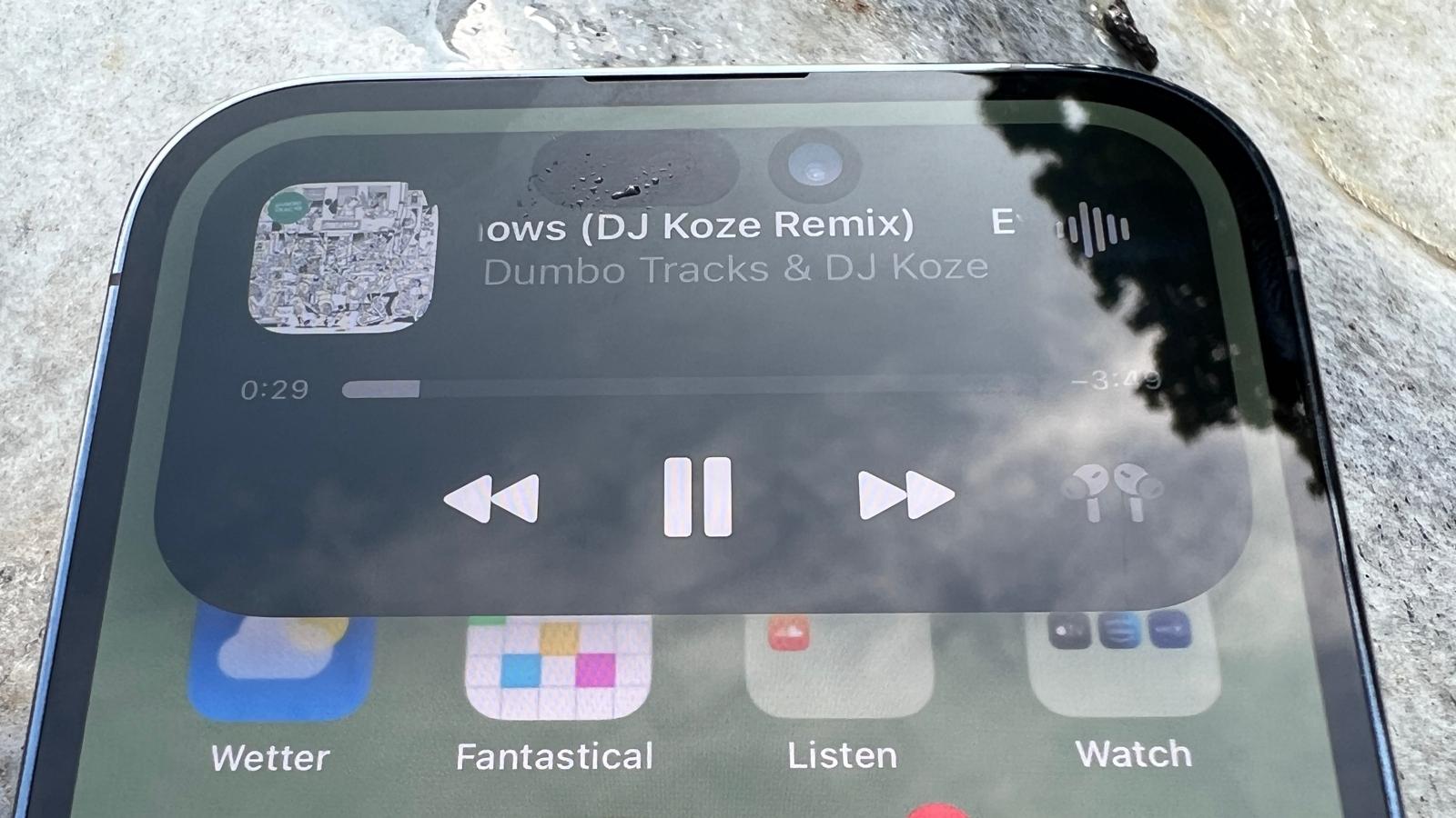 iPhone 14 Pro mit vergrößerter Dynamic Island