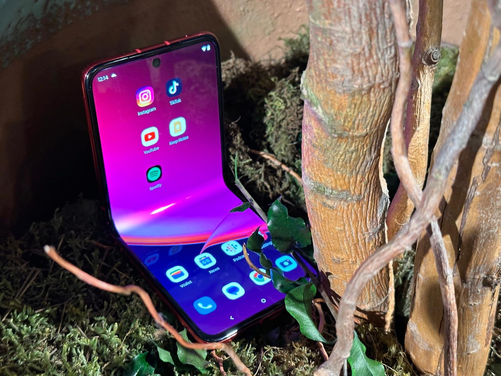 Motorola razr 40 ultra Halo 2