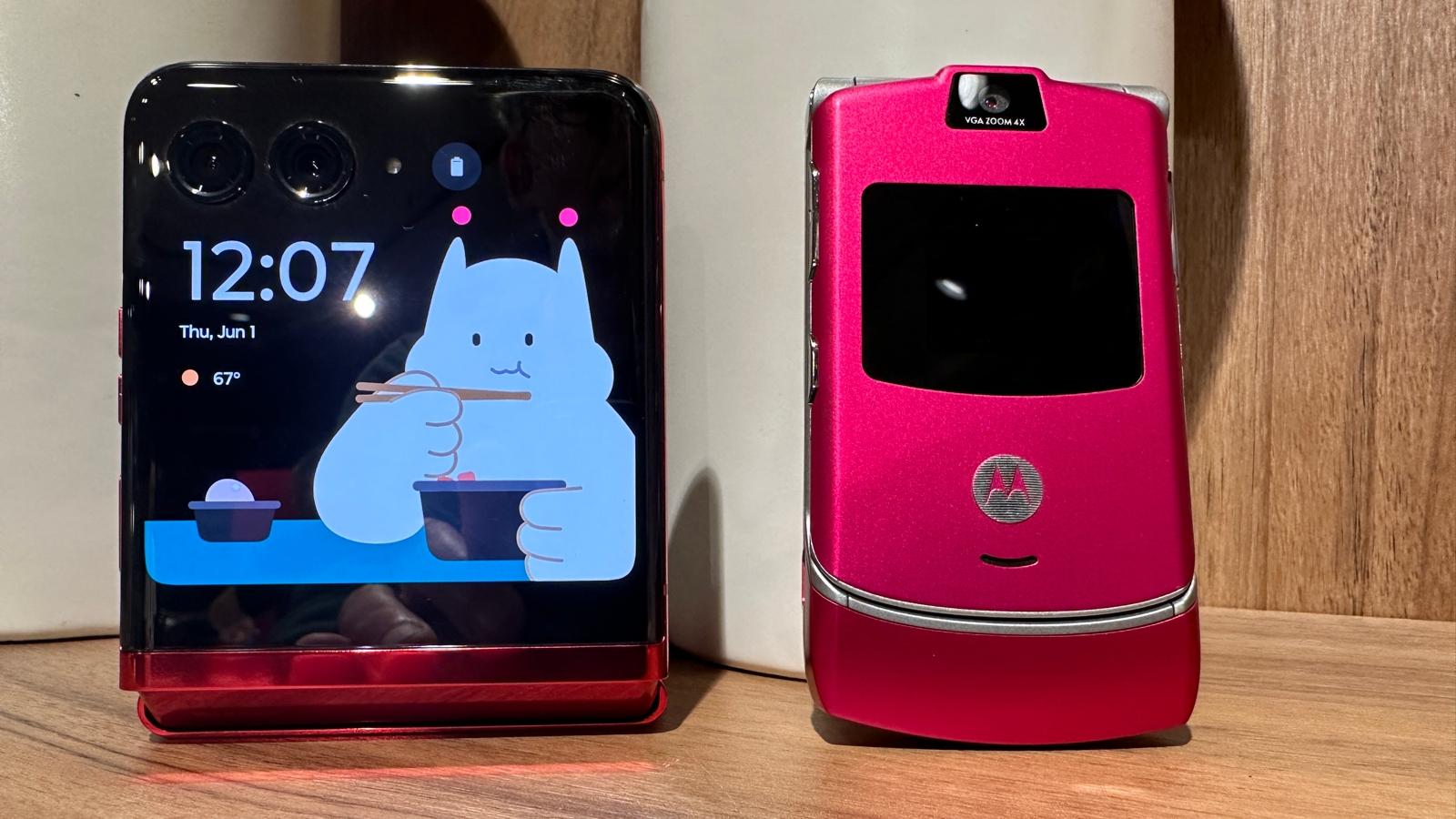 Motorola razr 40 ultra vs Motorola razr