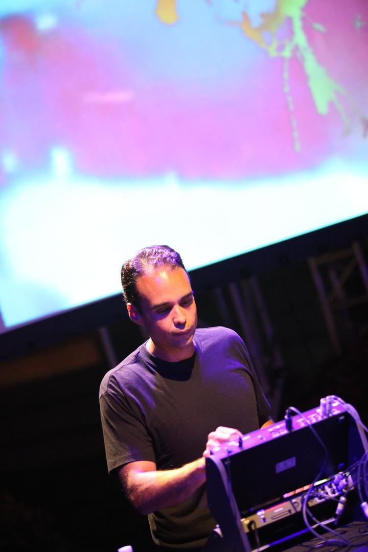 John Tejada Live 02