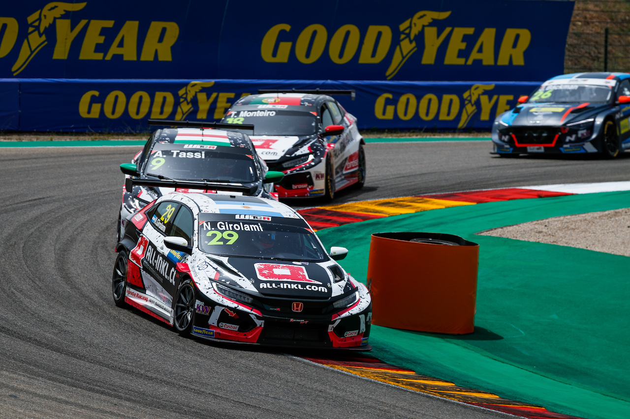 Team S Absolute Maximum Wtcr Push Wows Girolami Fia Wtcr World Touring Car Cup