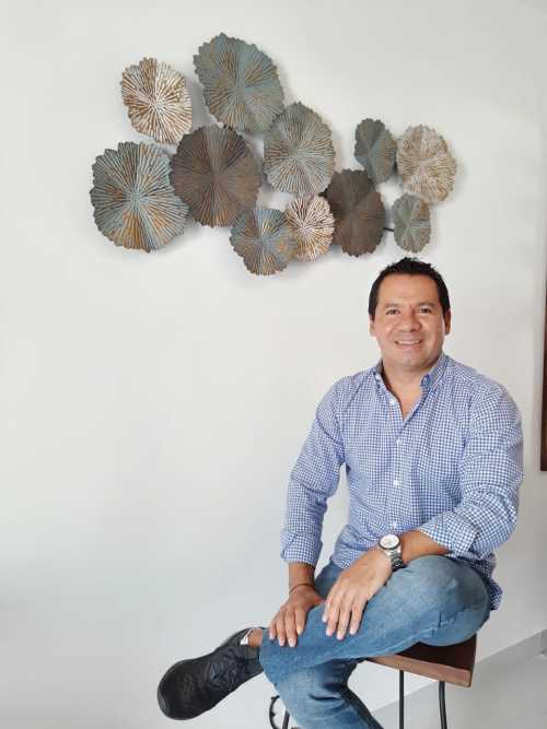 Logo de EMMANUEL REYES, TERAPIA DE PAREJA