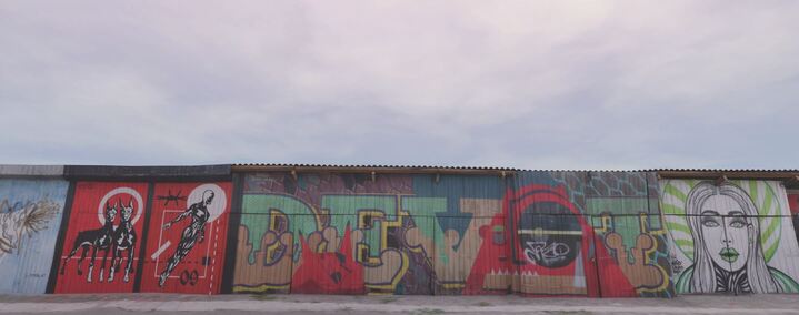 High res VR space with Street art murals