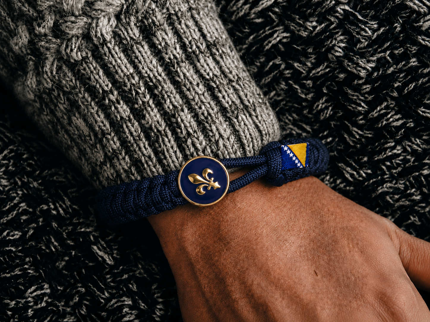 United By Pride armband med bosnisk lilja