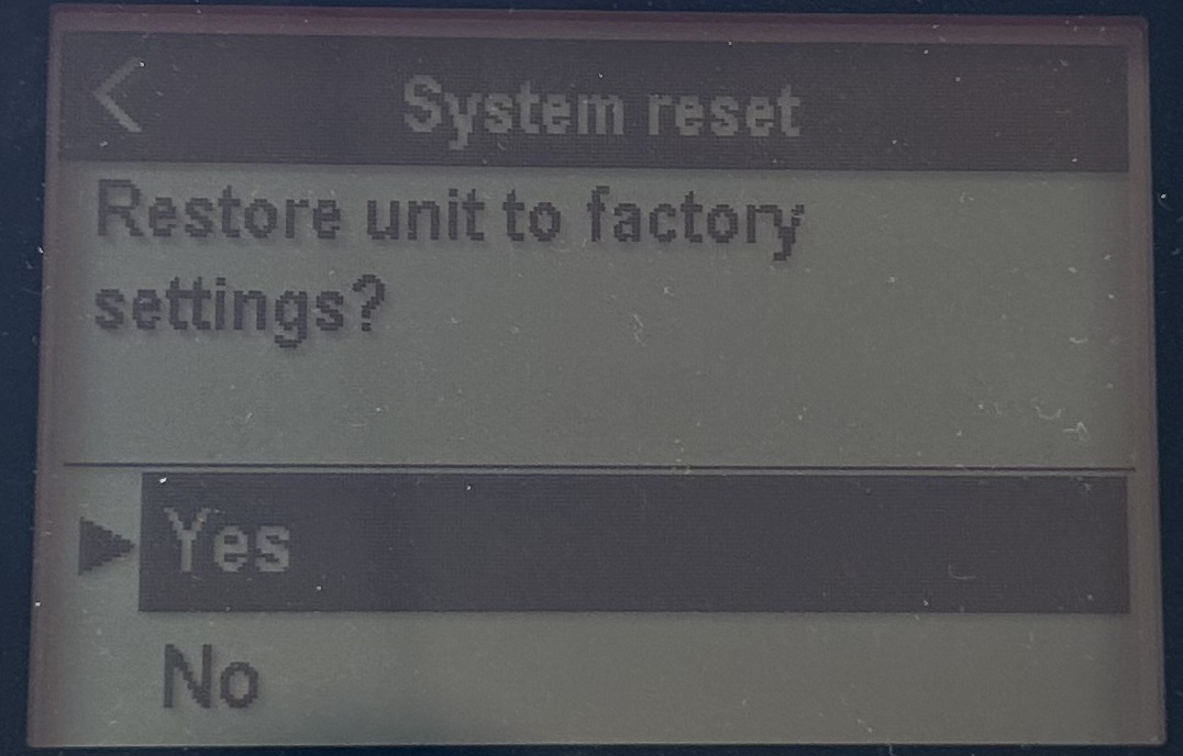 Raymarine VHF &aring;terst&auml;llning exempel