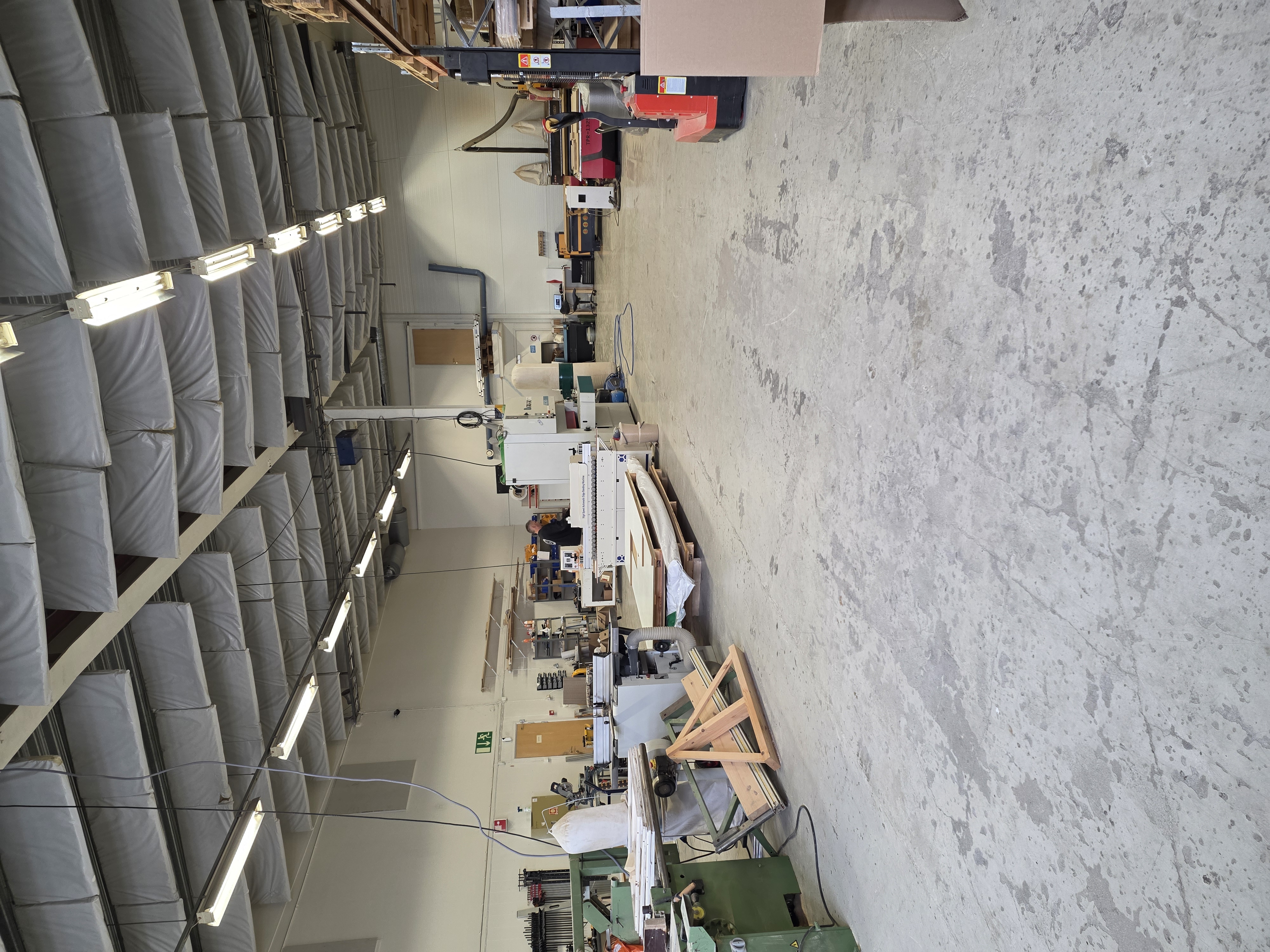  Eriksen Fres og Design har stort lokale på Bygnes