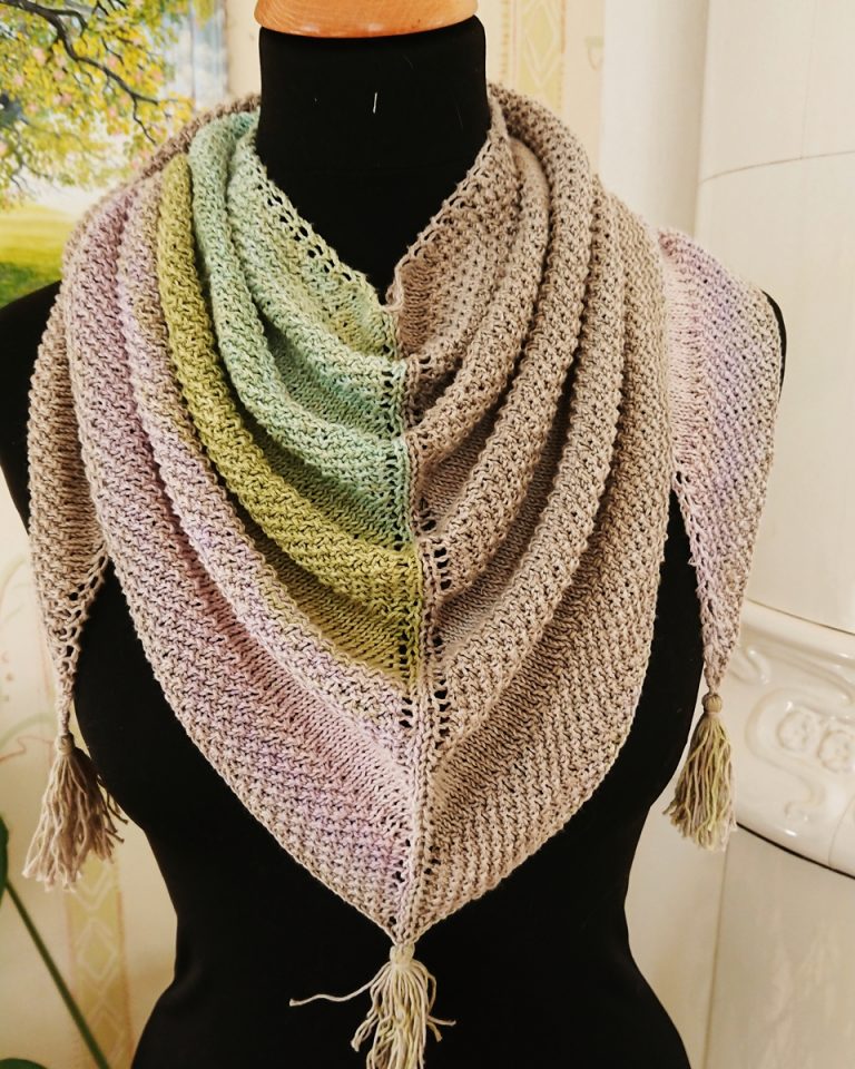 Stickat i Cotton Ball och Zauber COtton