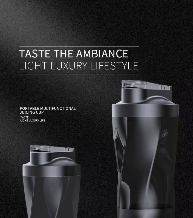 Närbild på rostfria blad i bärbar fruktmixer