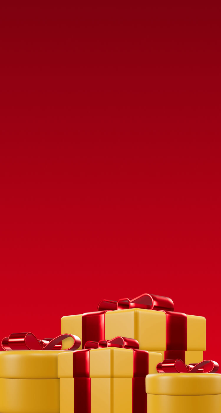 Paddlare på vattnet i kvällsljus