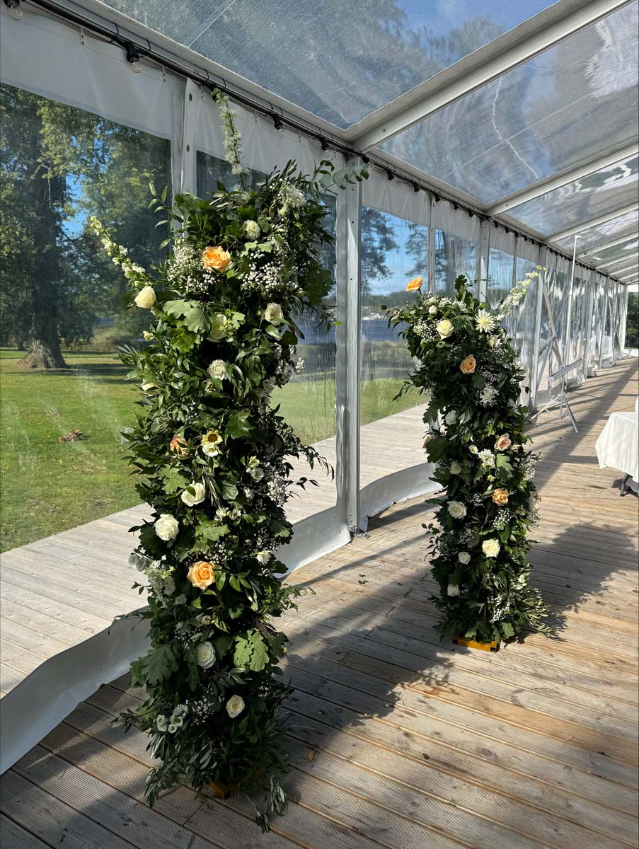 Blomsterarrangemang och hantverk