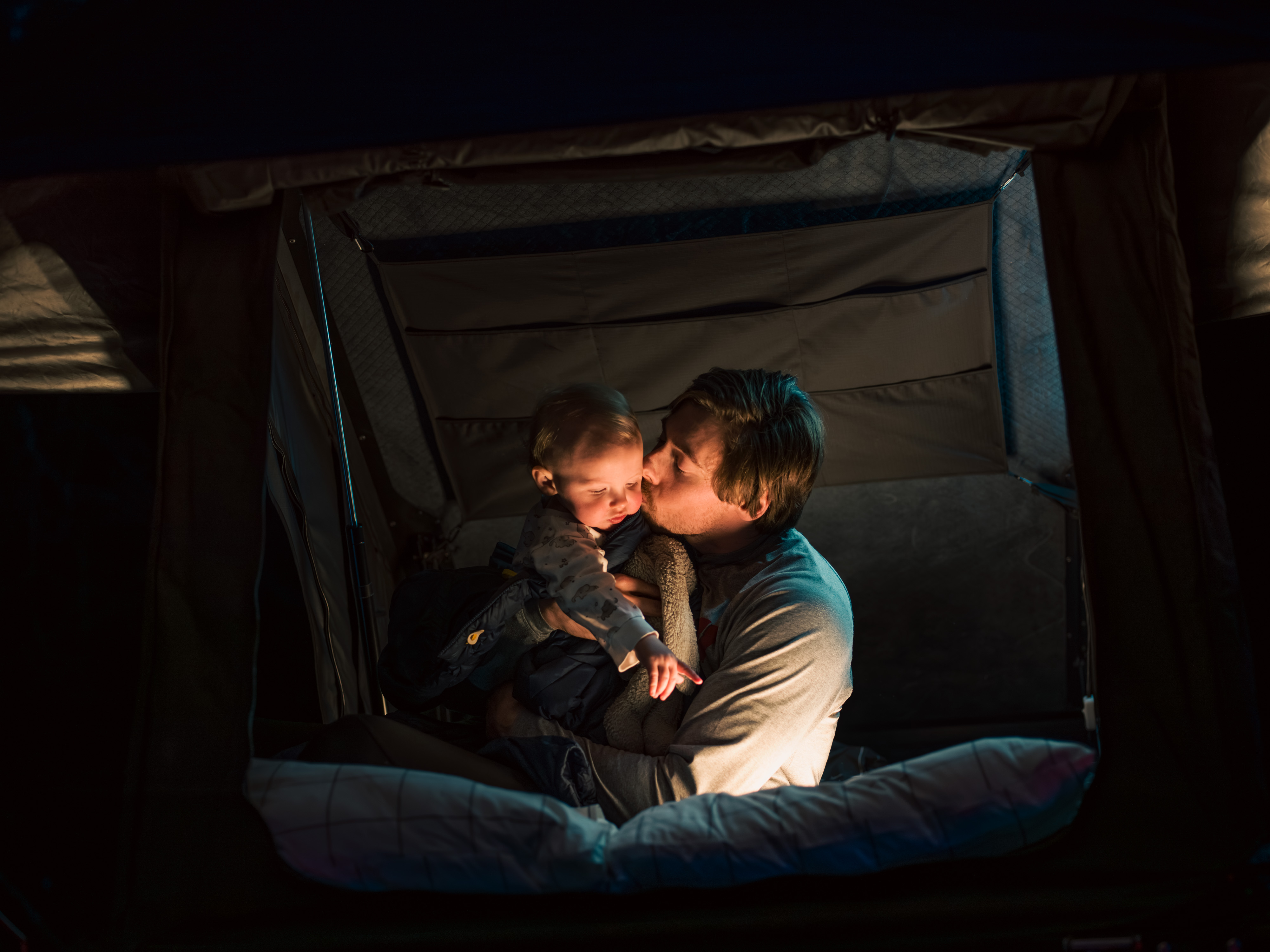 mys i takt&auml;lt p&aring; tesla model y gasell adventure