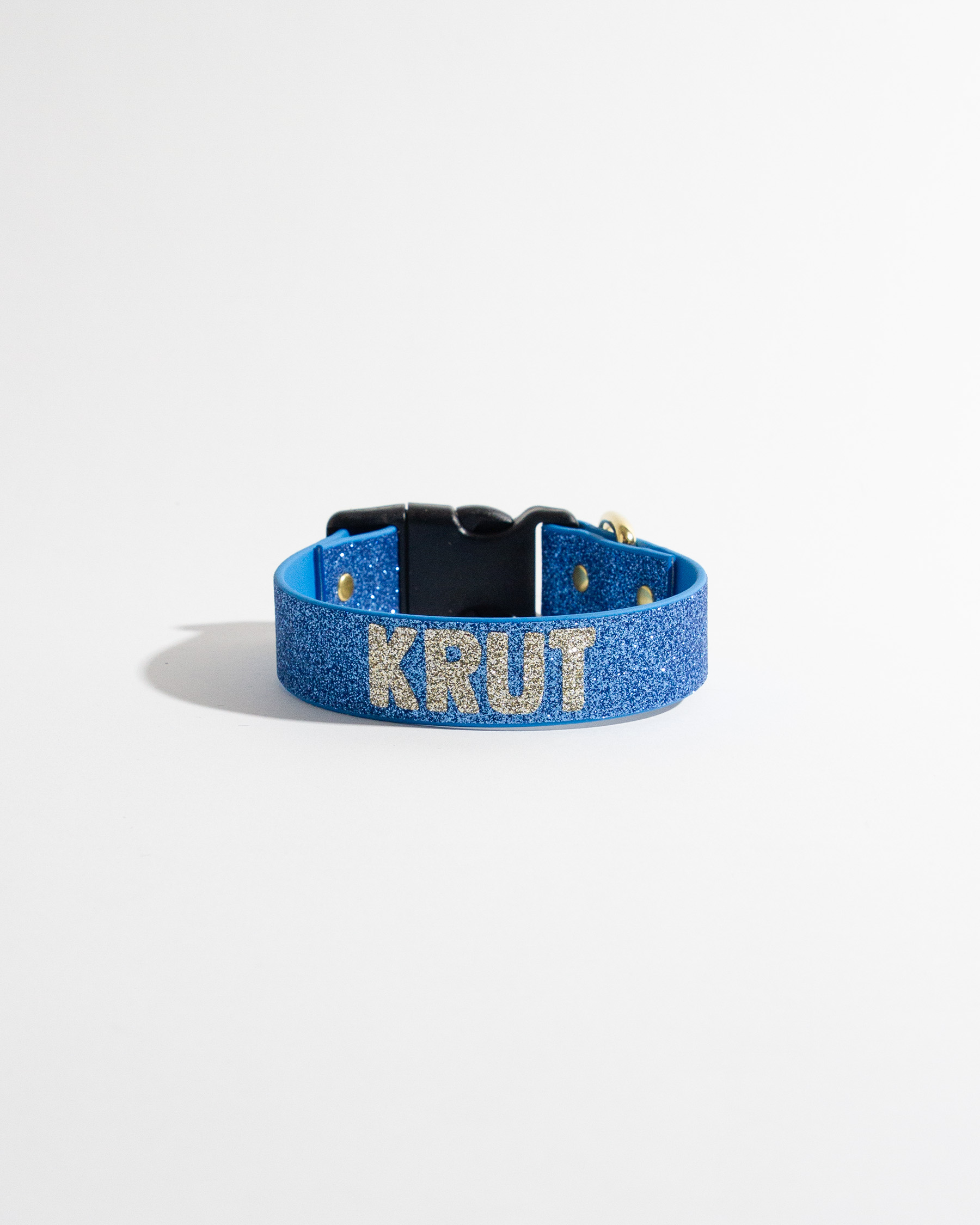 Glittrigt halsband i BioThane