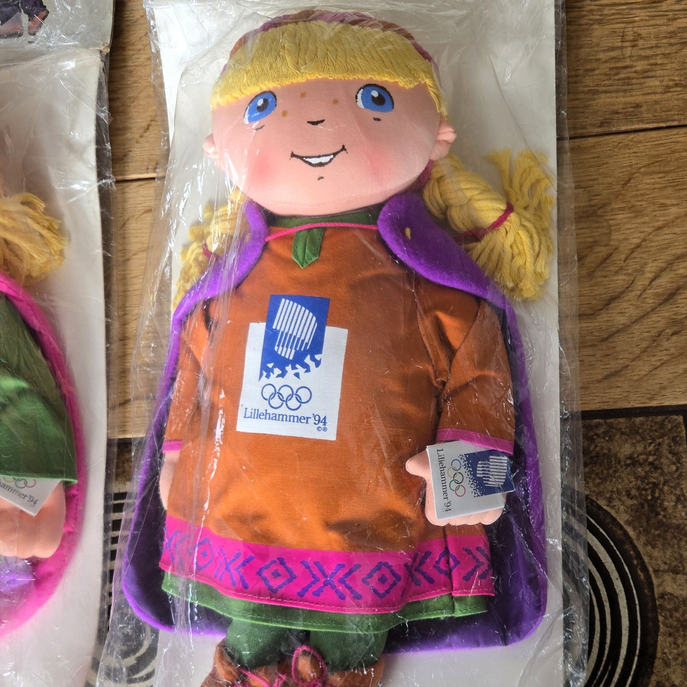 Kristin OL maskot 1994 detalj