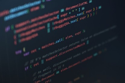Могу написать несложные скрипты на Python/C#