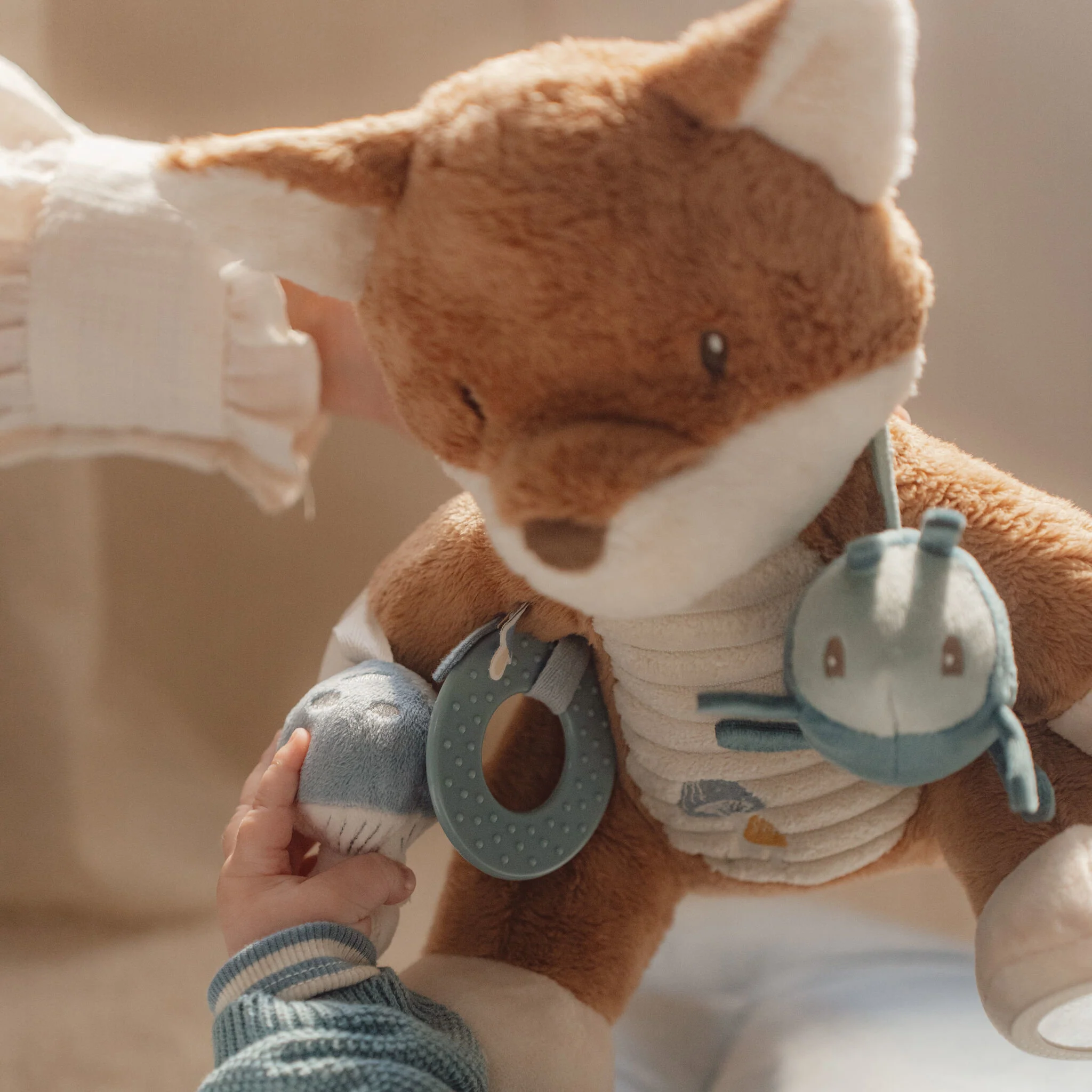 Little Dutch Forest Friends activiteitenknuffel vos