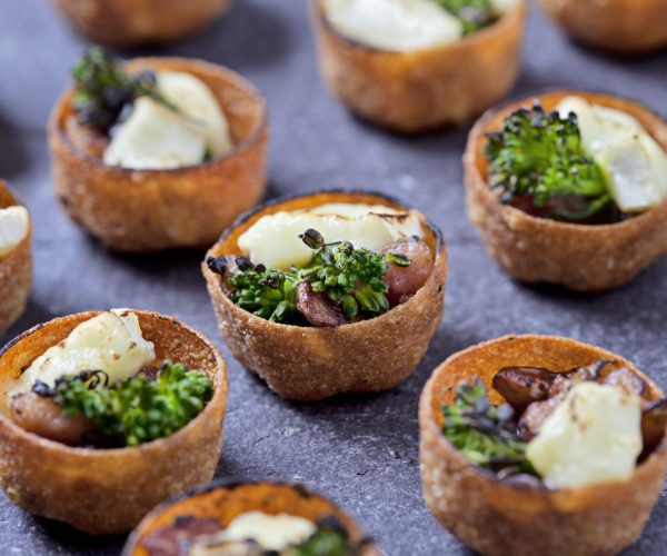 Canapé Tartlets with Tenderstem® broccoli, Lardons, Mushrooms & Brie