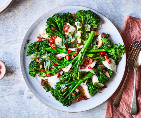 Bacon, mozzarella, basil and Tenderstem® broccoli side dish