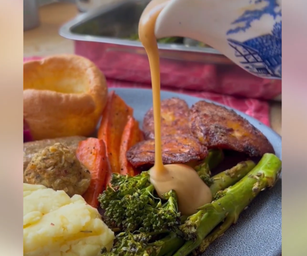 Tenderstem® Roast Hacks – Gravy but Better!