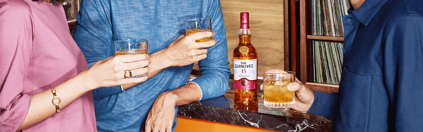 The Glenlivet 15 whisky on the rocks