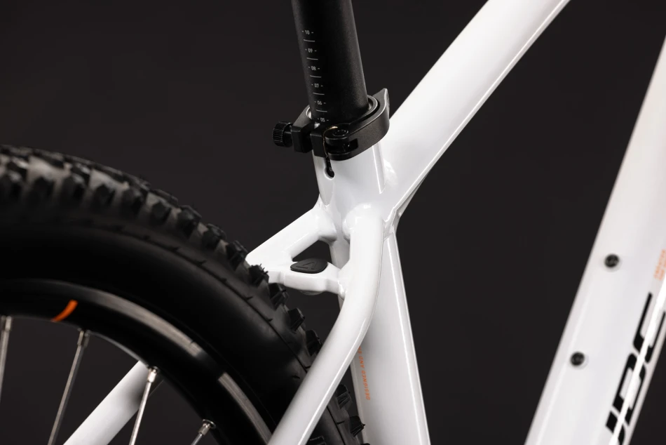 Metallicwhite´n´black
