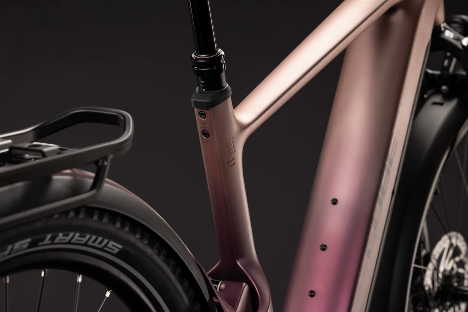Mauve´n´black