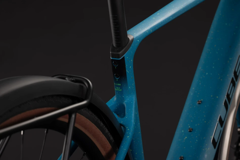 Tropicalteal´n´black
