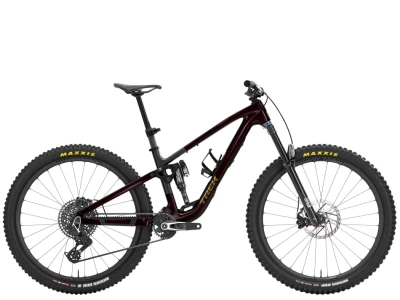 Gloss Dark Carmine / Matte Trek Black