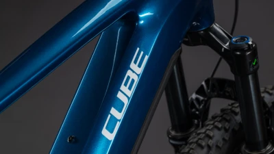 Electricblue´n´white