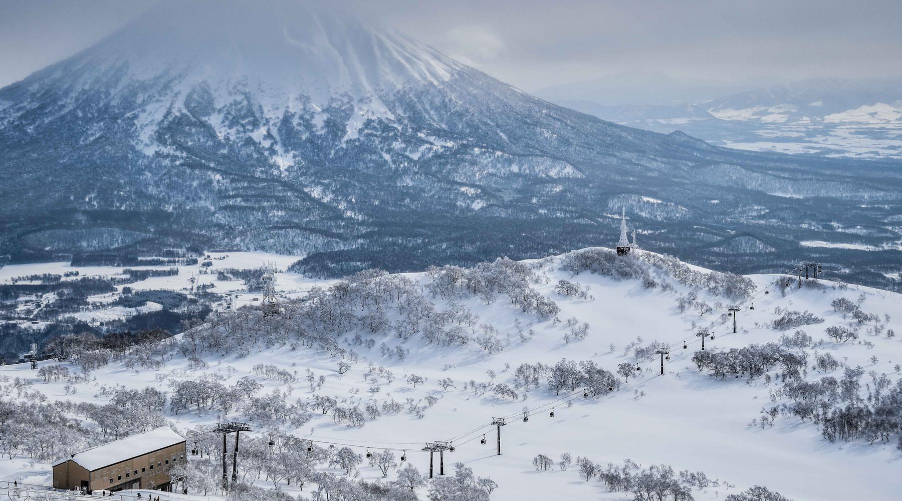 Japow - Powder Camp, Avalanche Briefing Sapporo, Hokkaido, Japan #aa4f1c1c-9777-49b3-aca6-e34f4b07988e