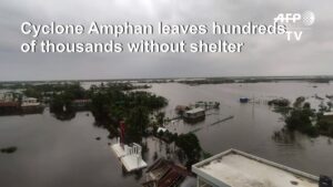 100000-people-left-homeless-in-Bangladesh-by-Cyclone-Amphan