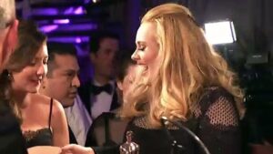 Adele-sells-house-at-a-loss