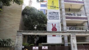 Amnesty-International-halts-operations-in-India