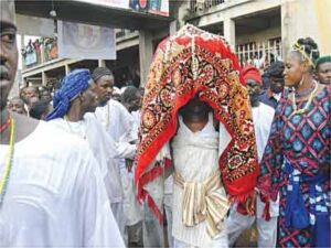 Arugba-of-Osun-Festival-16-8-15-Copy
