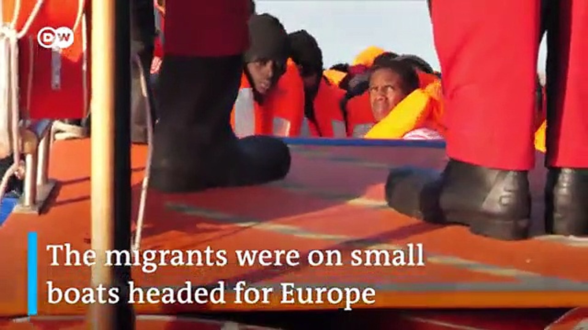 At-least-3-dead-dozens-rescued-after-migrant-boat-sinks-off-Crete