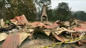 Australian-bushfires-forecast-to-reach-Sydney-suburbs