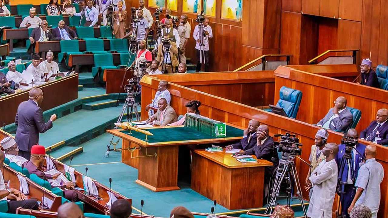 Reps-reject-six-year-single-term-tenure-bill-for-president-governors