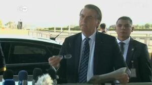 Bolsonaro-wants-Macrons-apology-before-taking-G7-Amazonia-aid