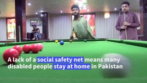 Born-without-arms-Pakistani-snooker-player-masters-the-game