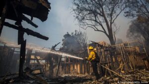 California-fire-forces-Schwarzenegger-LeBron-out-of-LA-homes